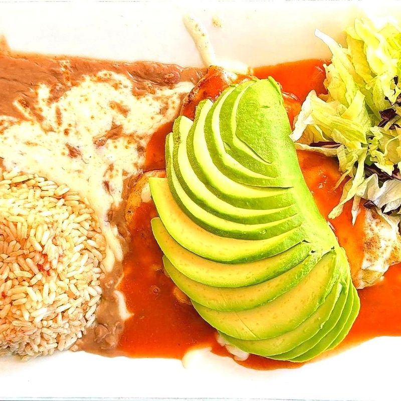 Pollo Aguacate