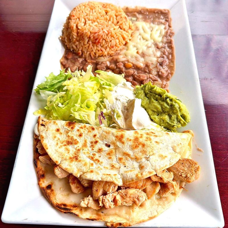 Pollo Quesadilla