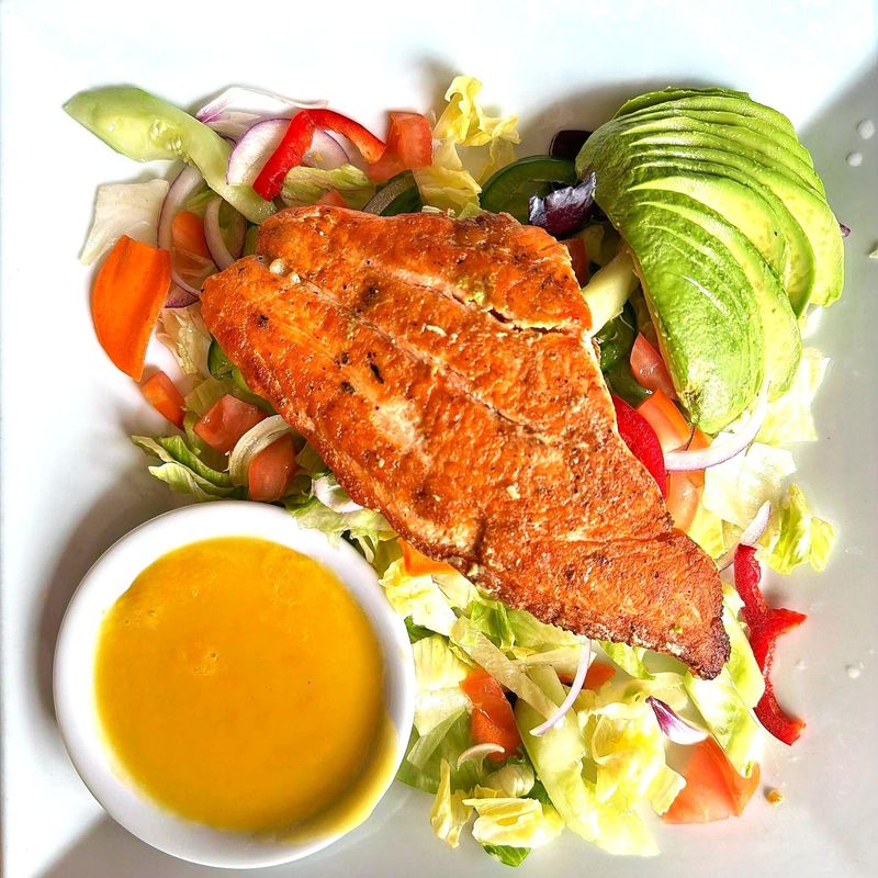 Salmone Salad