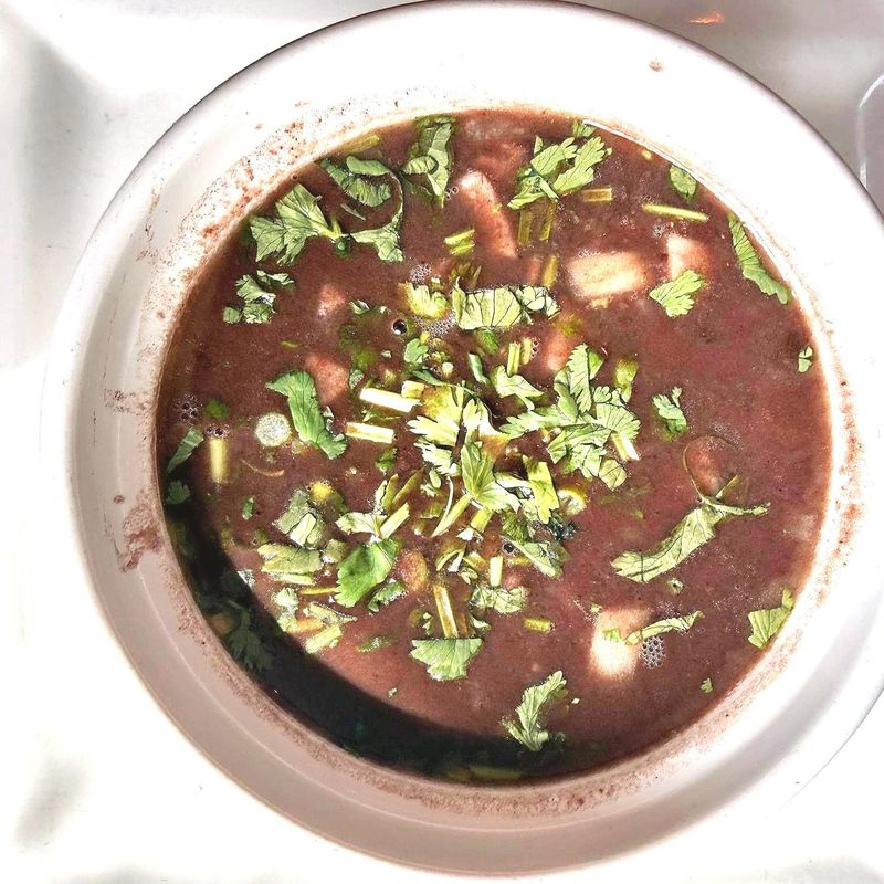 Sopa Negra